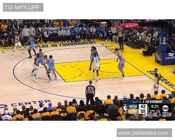 勇士与灰熊季后赛第六场激战回顾与精彩瞬间分析